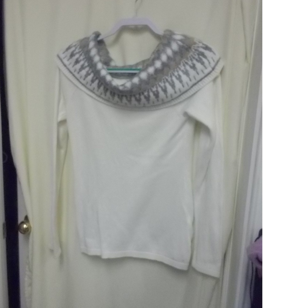 White House Black Market Fair Isle Cowl Neck Sweater White Grey Small